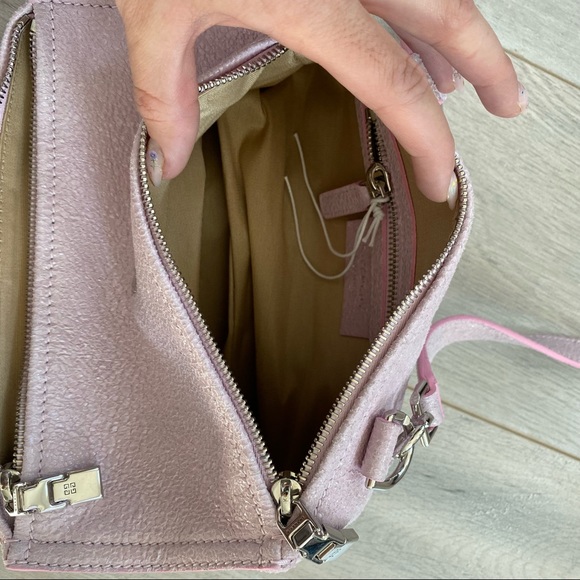 New Givenchy Pandora mini pink crackled leather bag with a shoulder strap - Picture 8 of 17